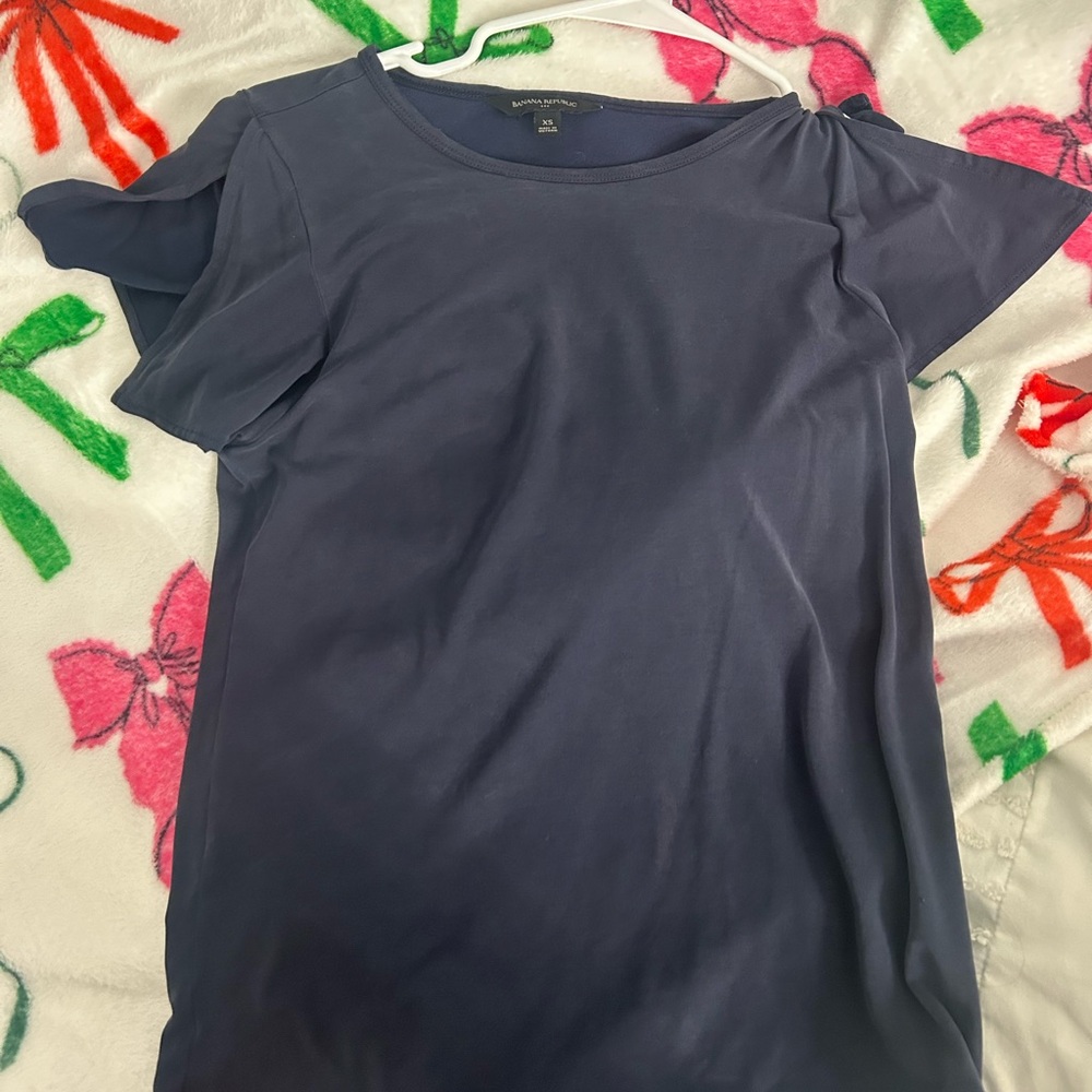 Banana Republic Women's Navy Blue Top